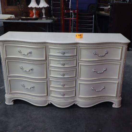ON SITE PICKUP- ANTIQUES & COLLECTIBLE AUCTION