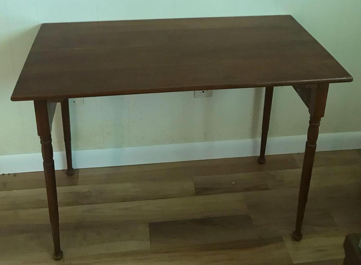 Unique Wood Folding Table (LPO)
