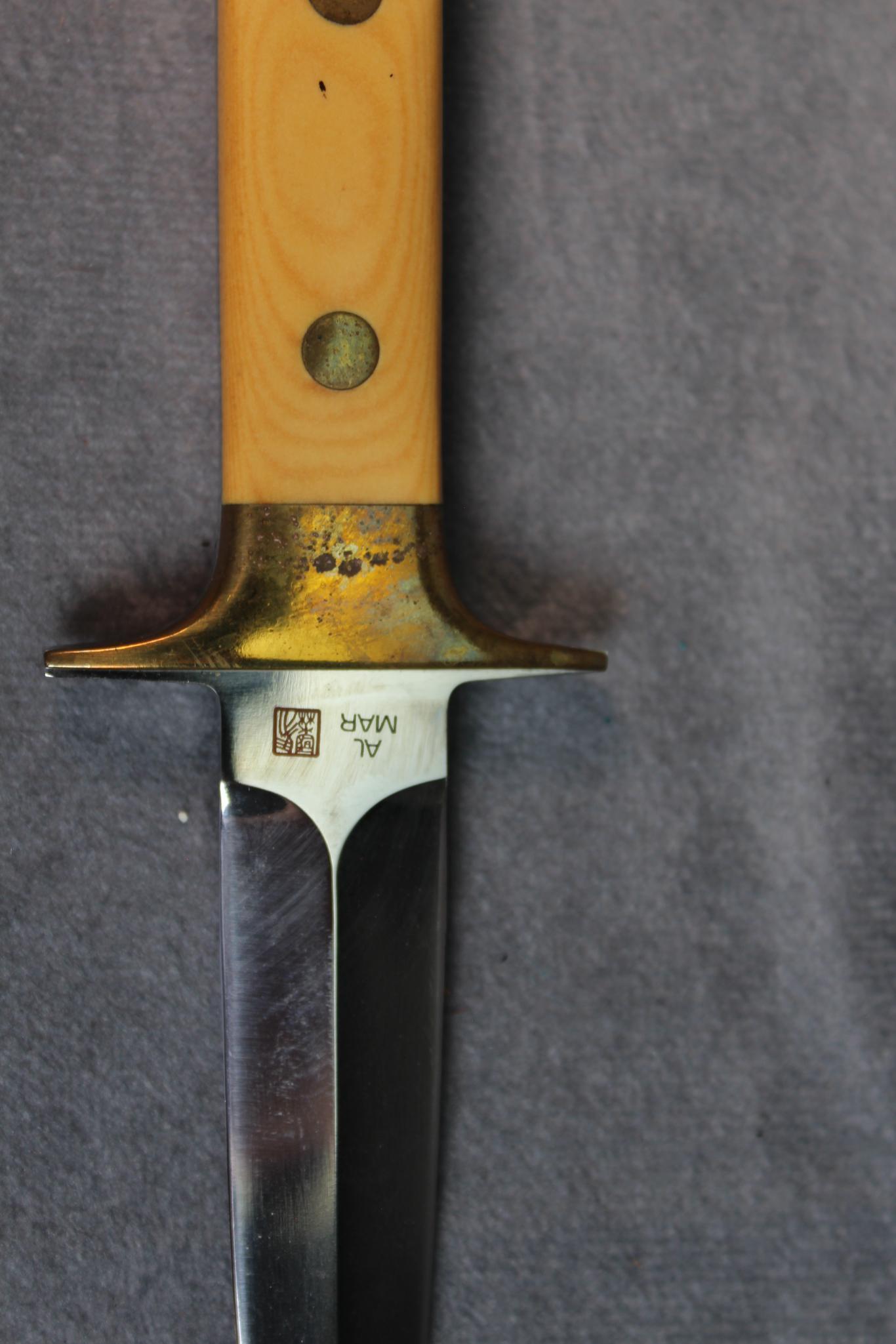 Al Mar Honeywood handle Hattori dagger Fang 1