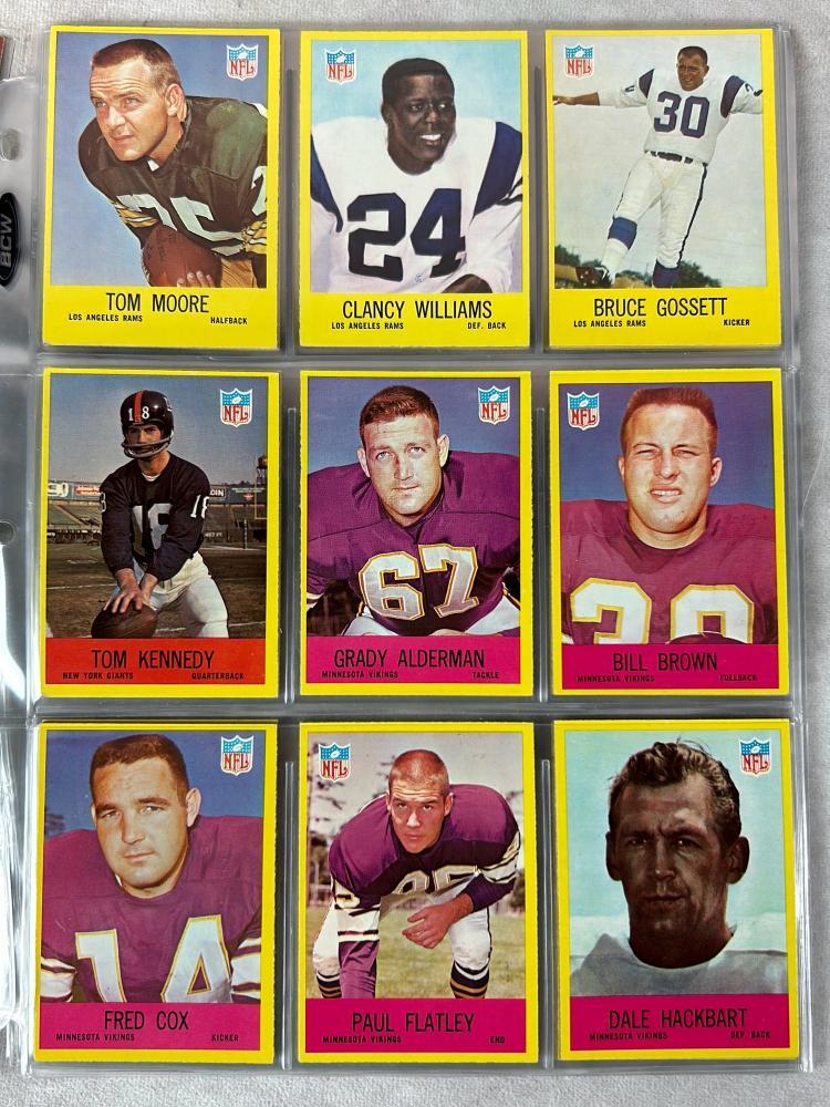 (75) 1967 Philadelphia Football - With Team and Logo Cards