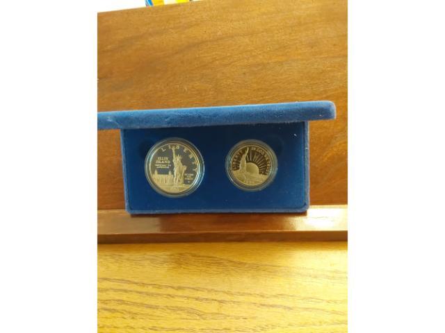 1986 STATUE OF LIBERTY 2-COIN COMMEMORATIVE SET IN HOLDER PF