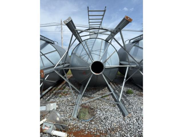 Chore-Time 15 ton Free standing Grain Bin