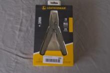 Leatherman Wave + 18 tool multipurpose Pliers