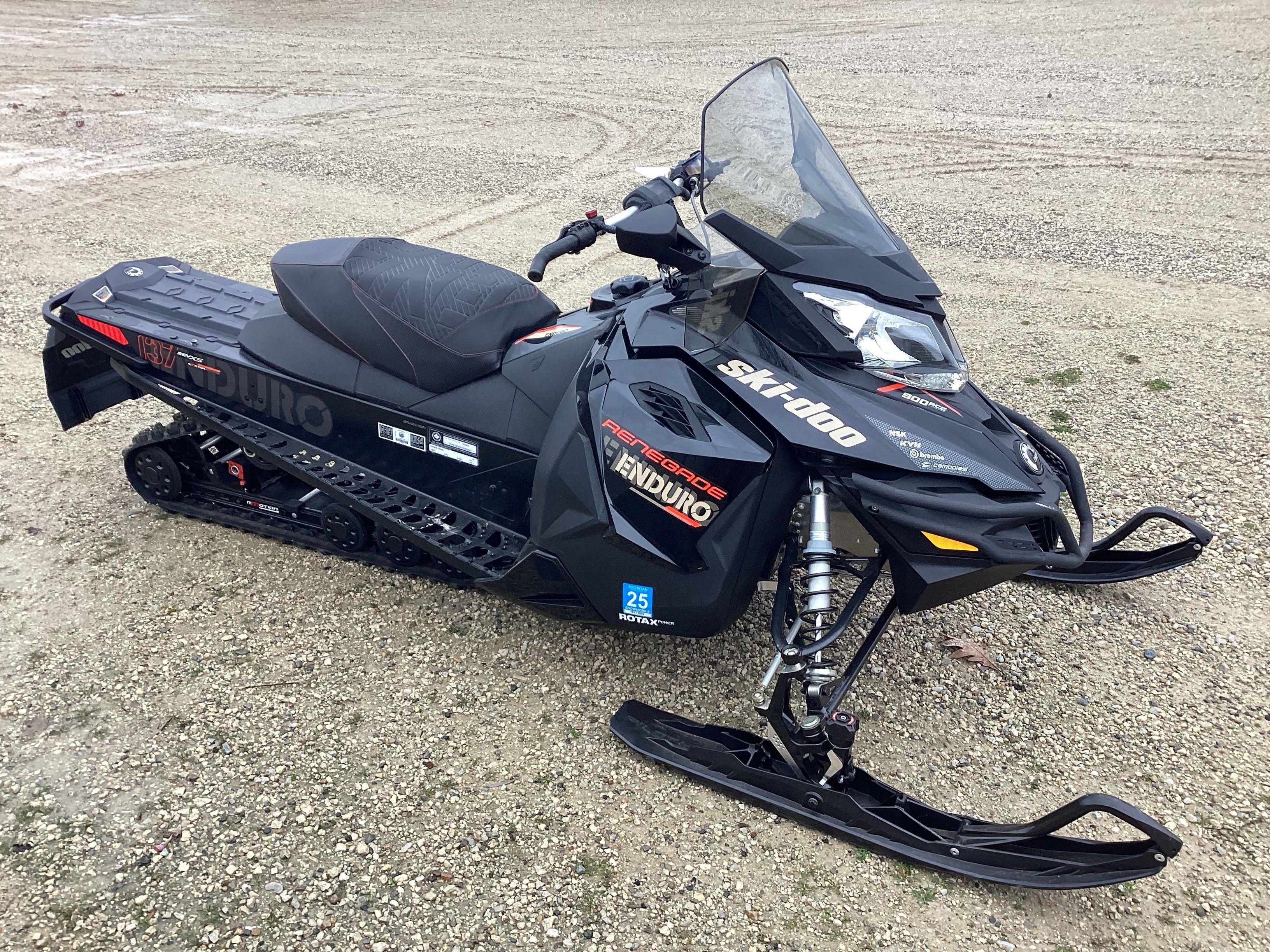 2016 SKI DOO 900 ENDURAL RENEGADE