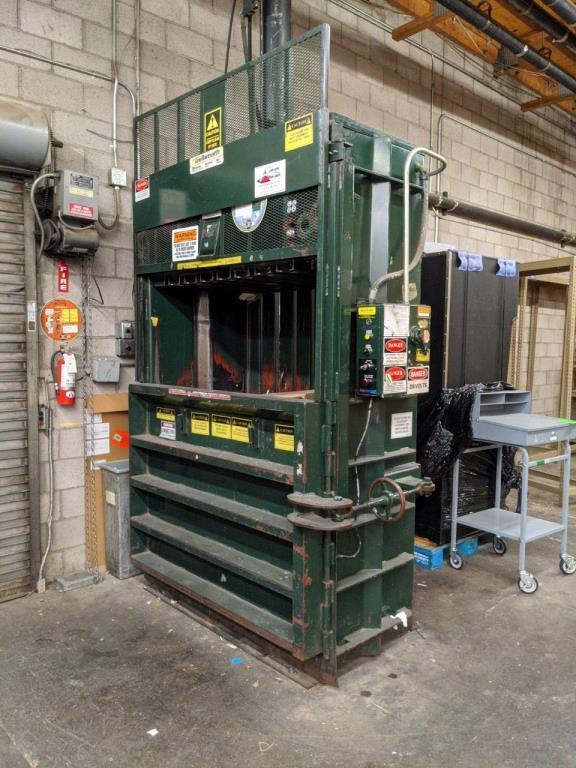 Galbreath Vertical Baler