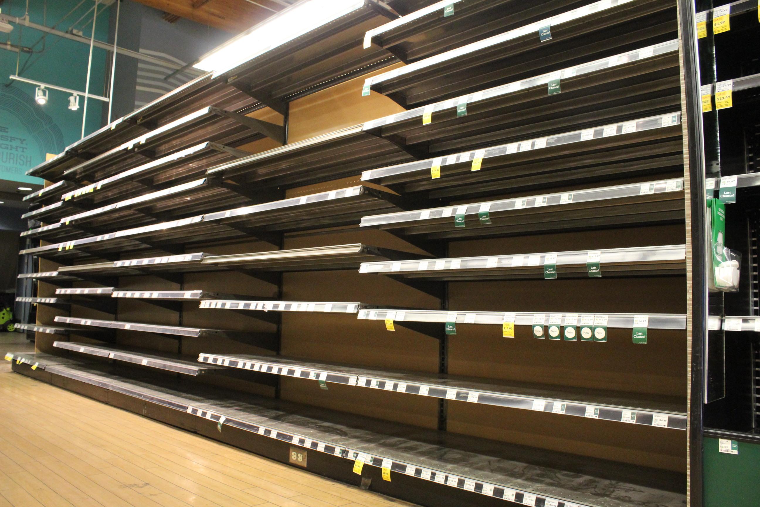 64’ Run Of Madix Gondola Shelving