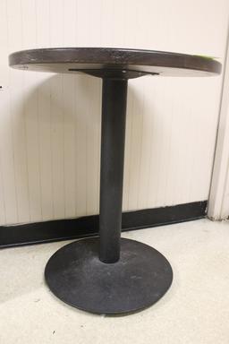 24" Round Table