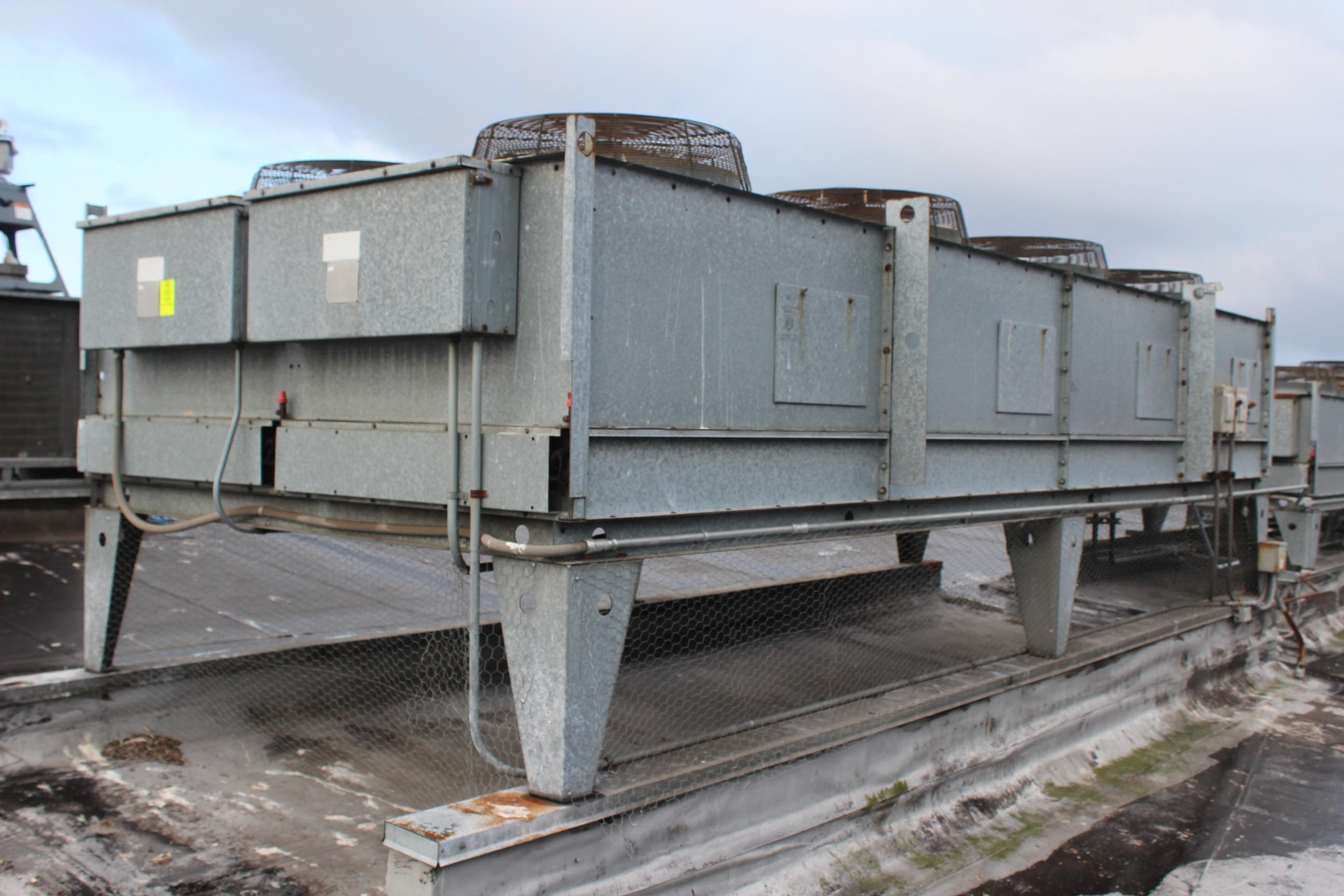 Hussmann 8 Fan Rooftop Condensing Unit