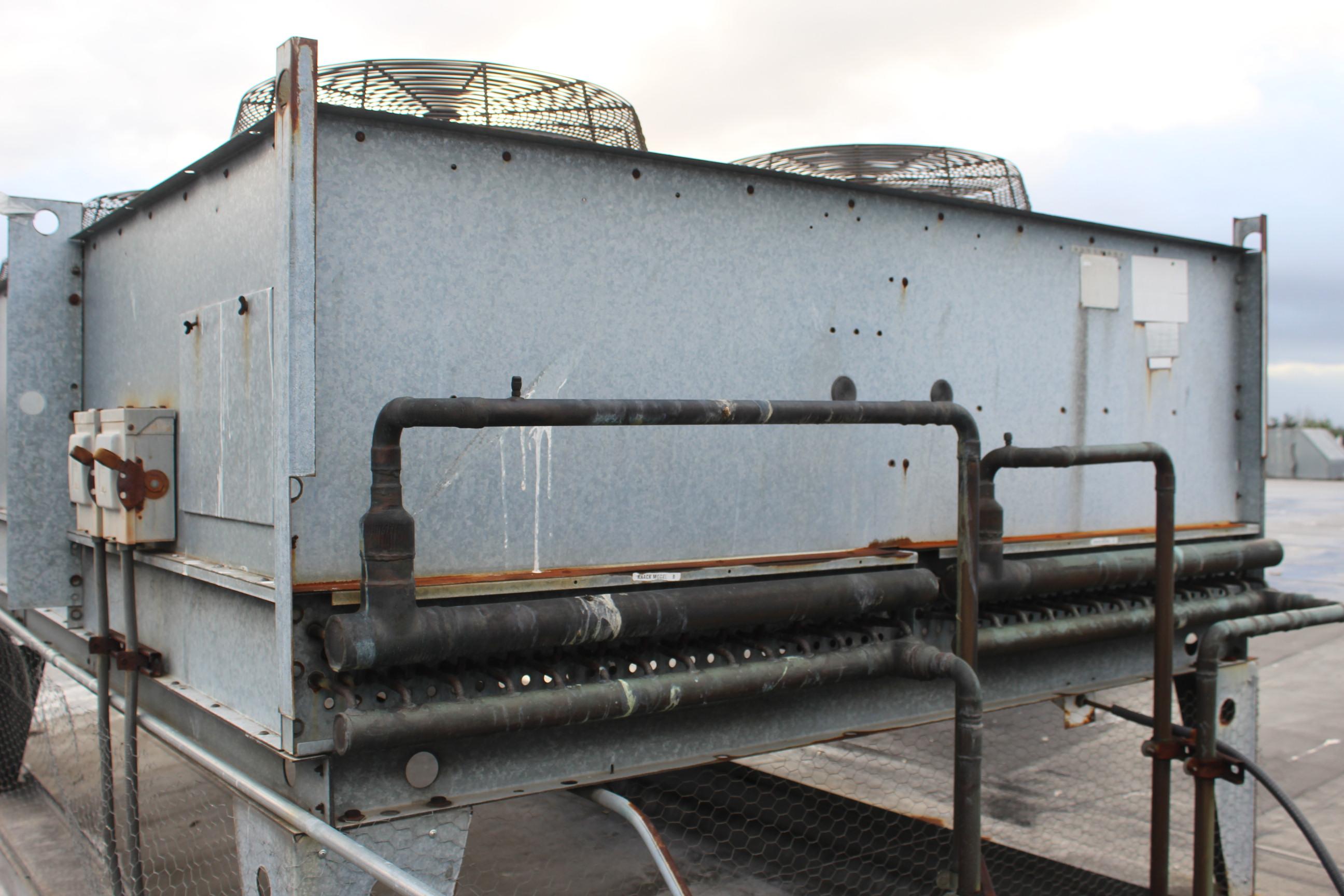 Hussmann 8 Fan Rooftop Condensing Unit
