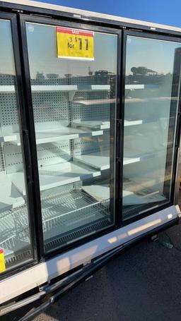 2001 Hussmann Low Temp Case