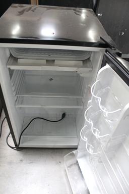 Magic Chef Mini Fridge