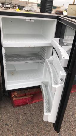 Dometic Mini Fridge