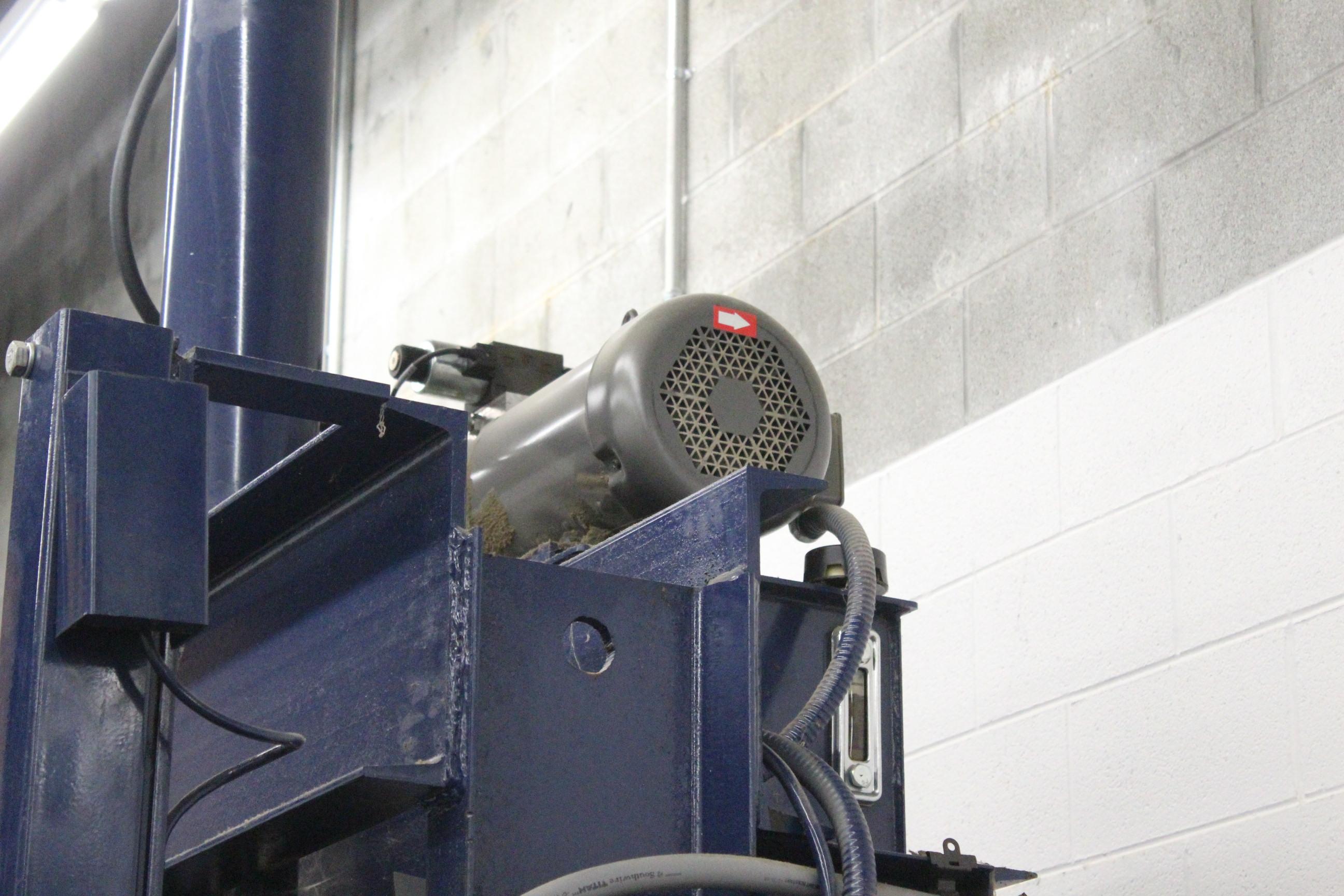 Max-Pak 60" Vertical Baler