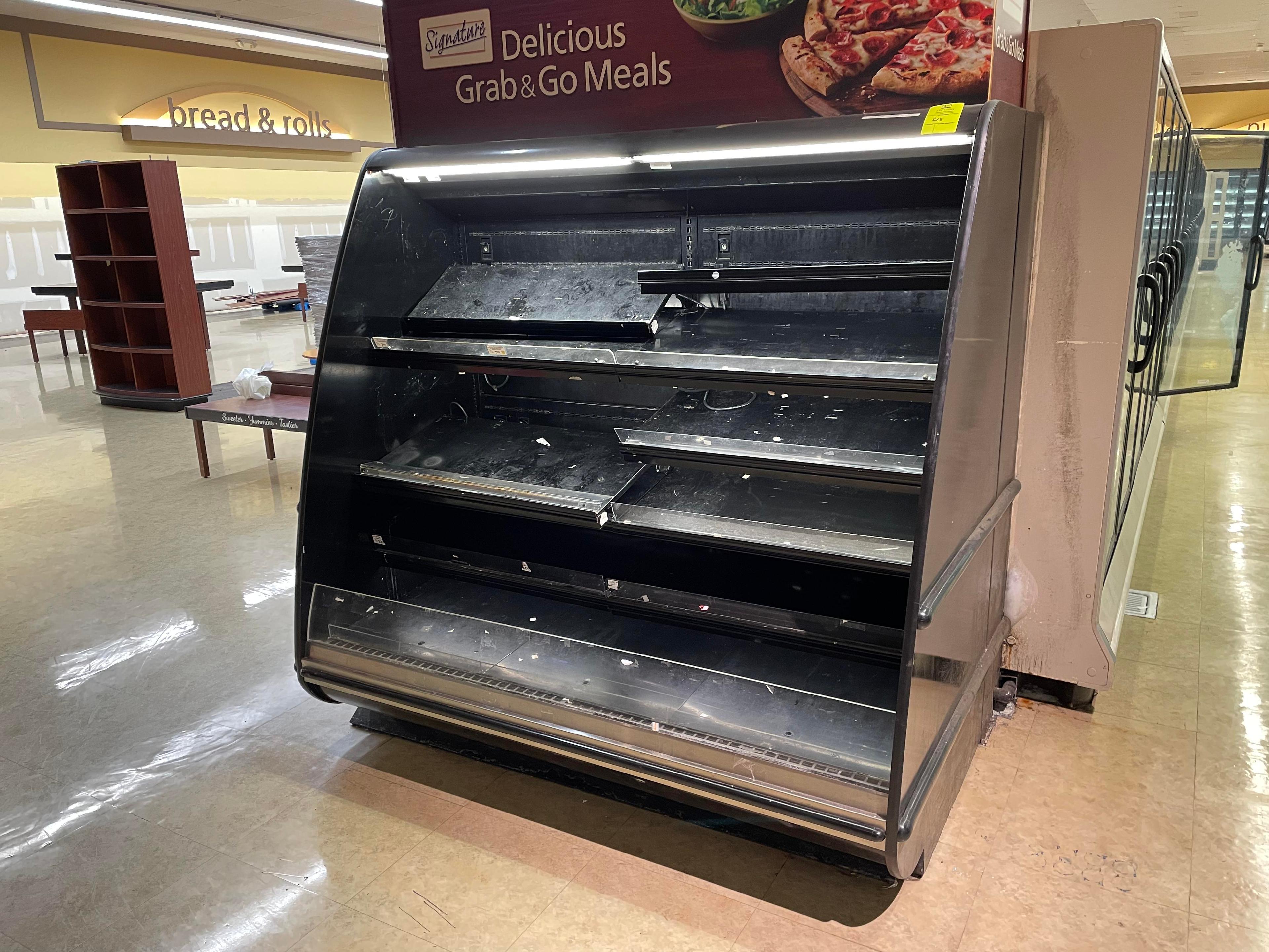 2004 Hussmann End Cap Case