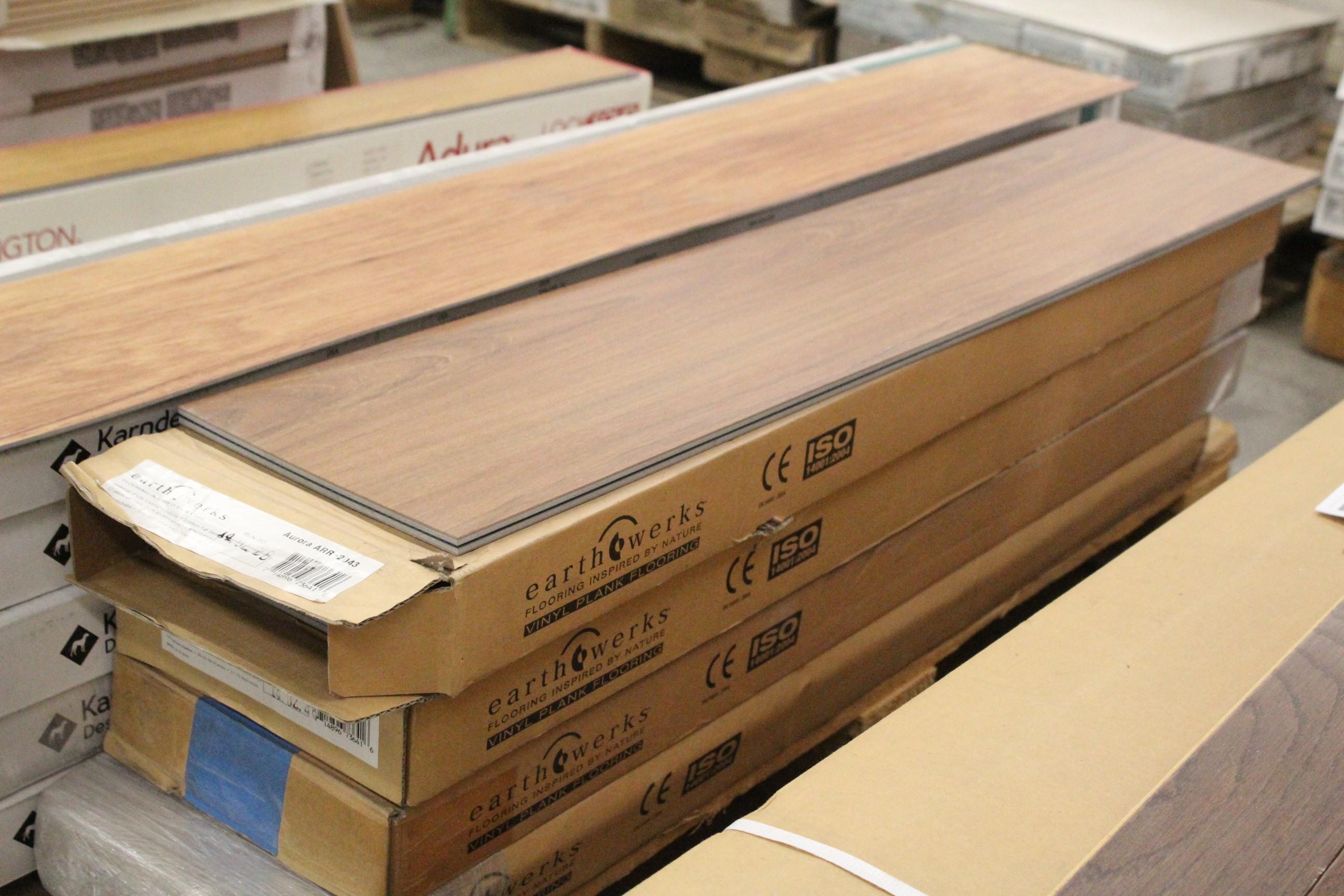Pallet Of Assorted Vinyl Plank Flooring (Mt. Prospect)