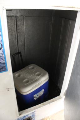 8' Ice Merchandiser