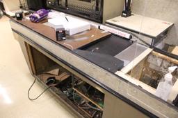Unmarked Dual Belt Checkstand