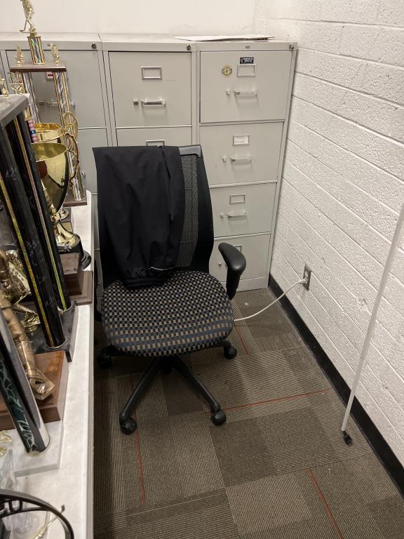 All chairs in middle office