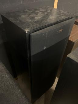 Fisher Speakers