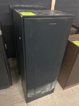 Fisher Speakers