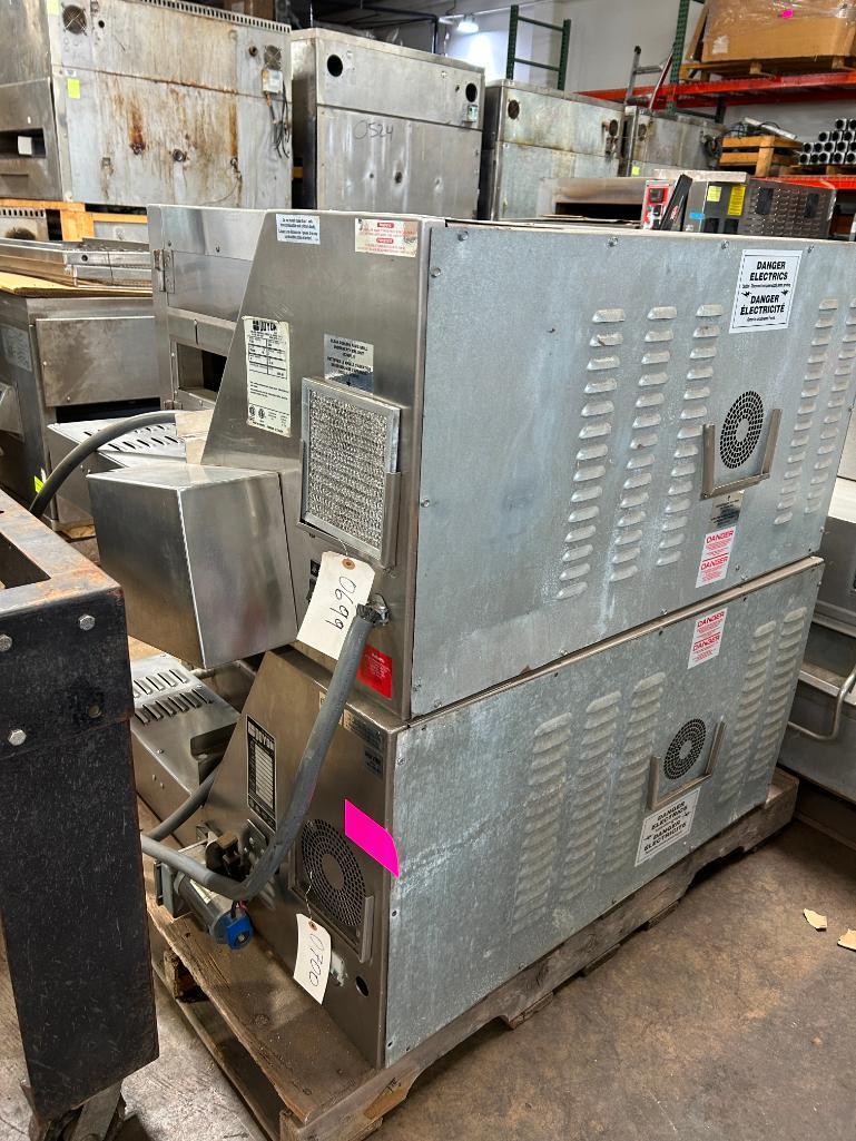 2009 Doyon Double Stack Electric Pizza Oven