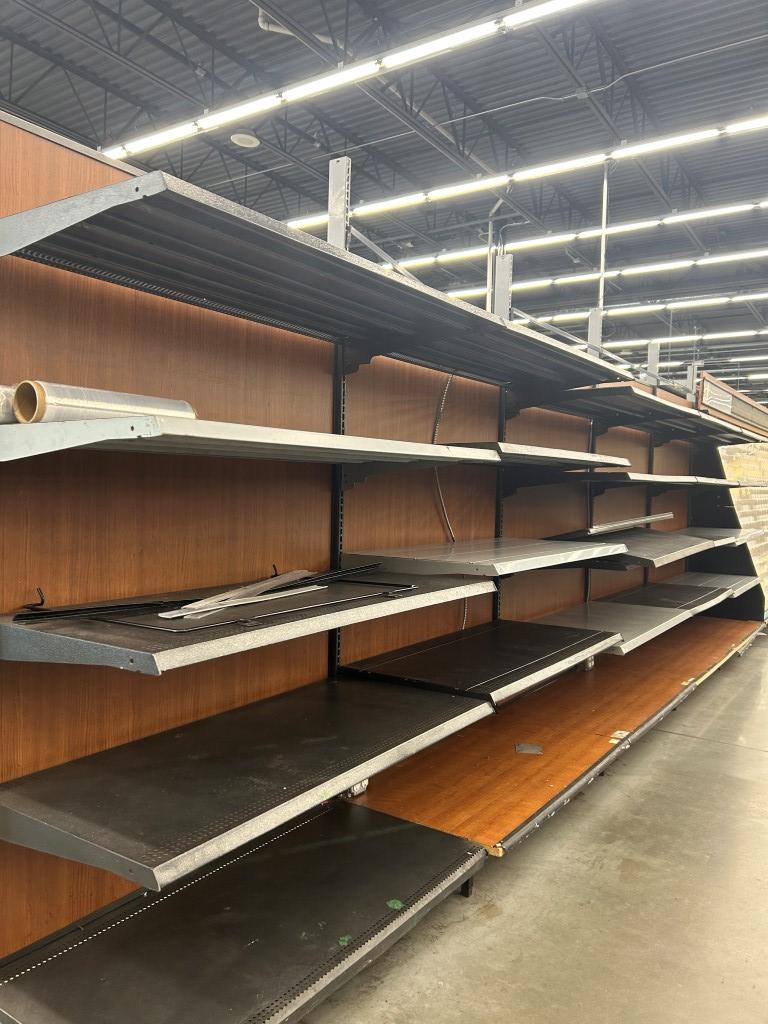 60ft Of LA Darling Gondola Shelving