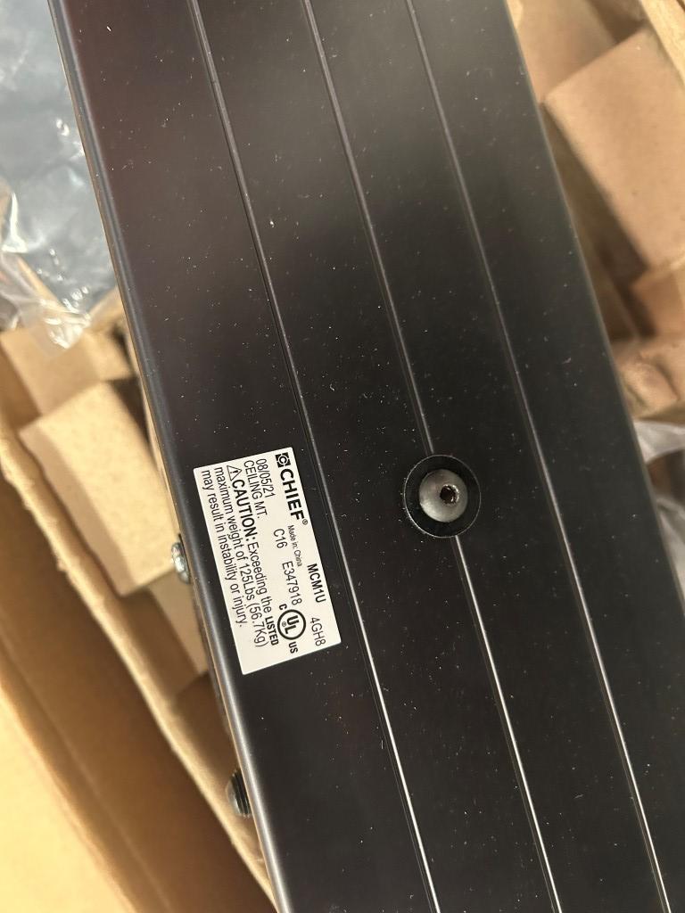 New In Box Chief MCM1U Ceiling Mount