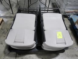 folding chairs w/ plastic seats & backs