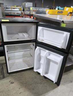 GE mini refrigerator/freezer
