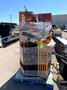 Pallet of Misc. Displays