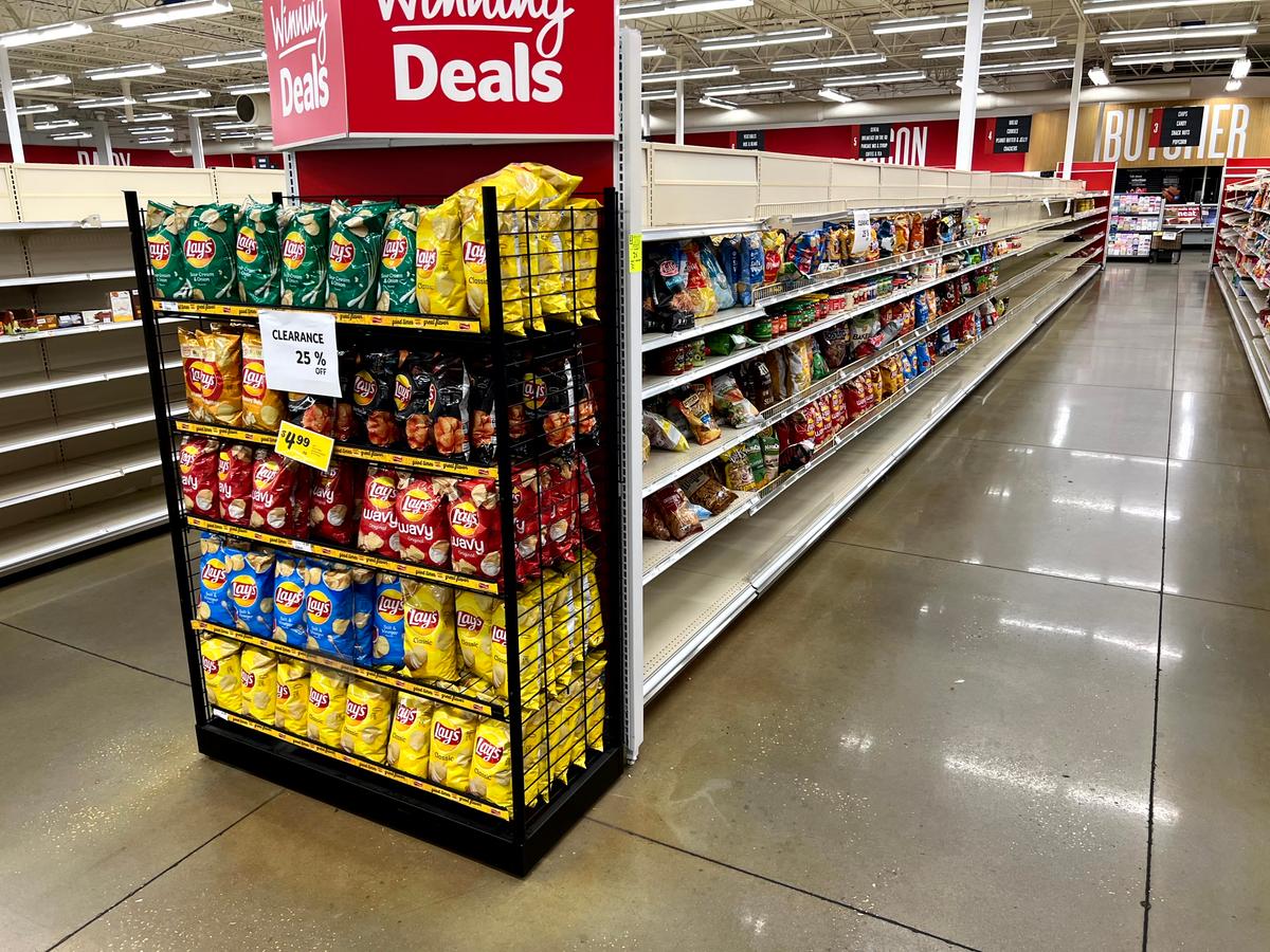 72ft Run of Storeflex Shelving