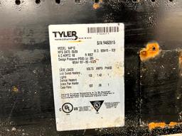 32ft Run of 2008 Tyler Produce Cases