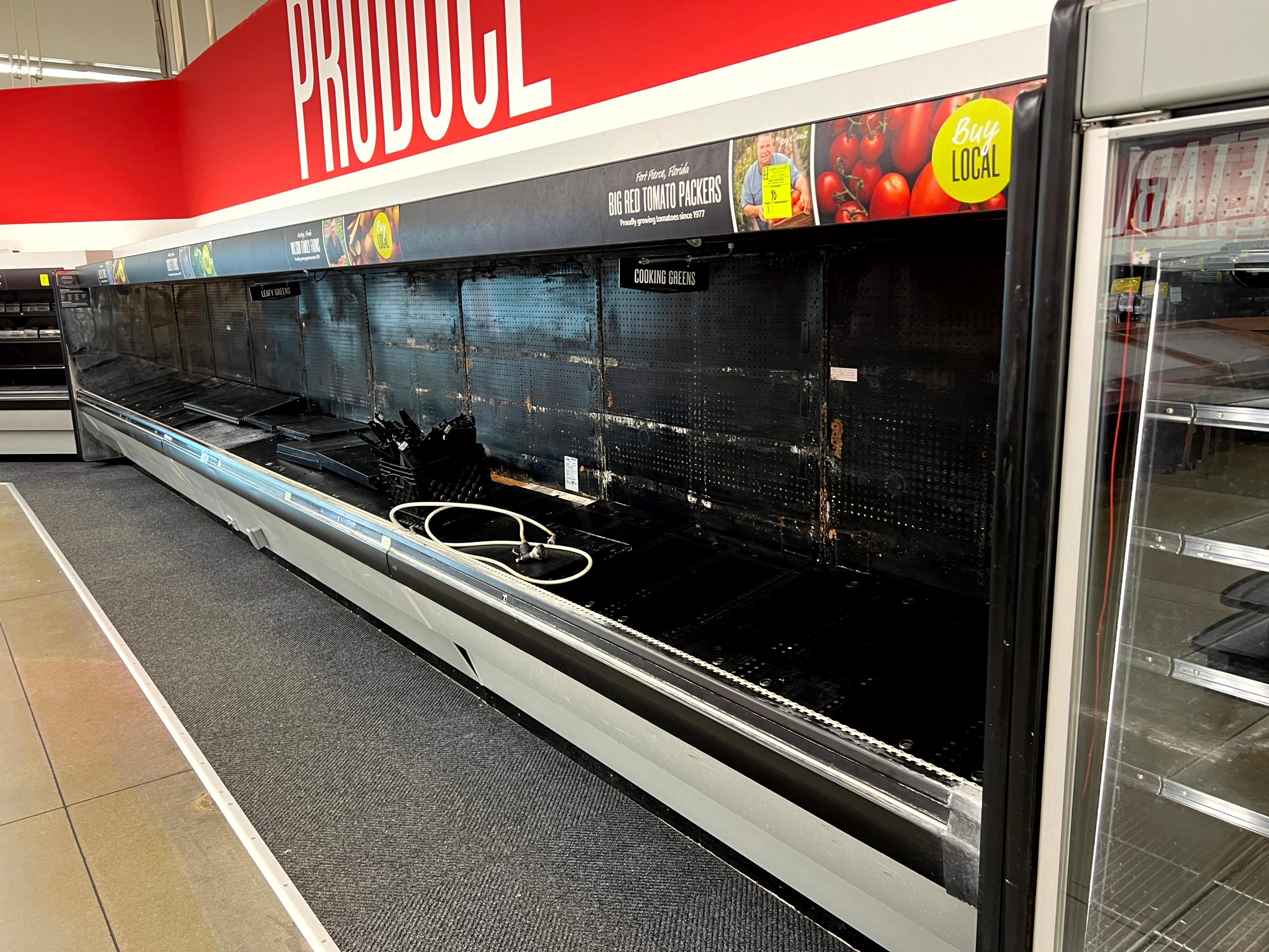 32ft Run of 2008 Tyler Produce Cases