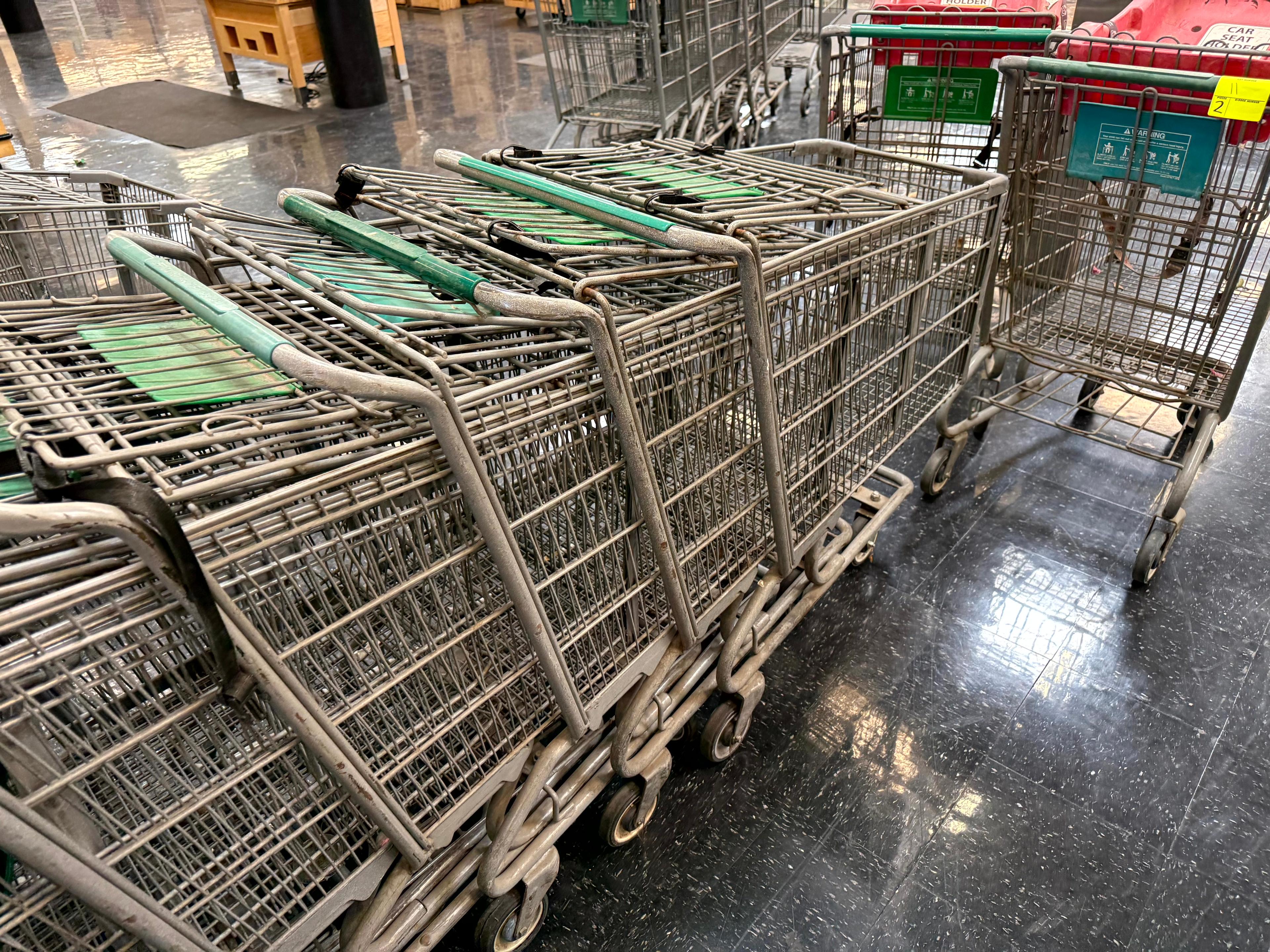 STANDARD SIZE SHOPPING CARTS