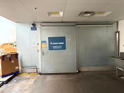 PRODUCE WALK IN BOX