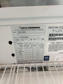 KYSOR WARREN 8FT LOW TEMP BUNKER CASE
