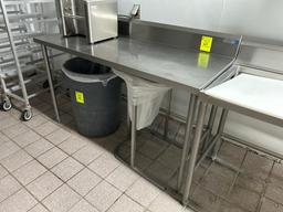 60IN X 25IN X 41IN STAINLESS STEEL TABLE W/ BACKSPLASH