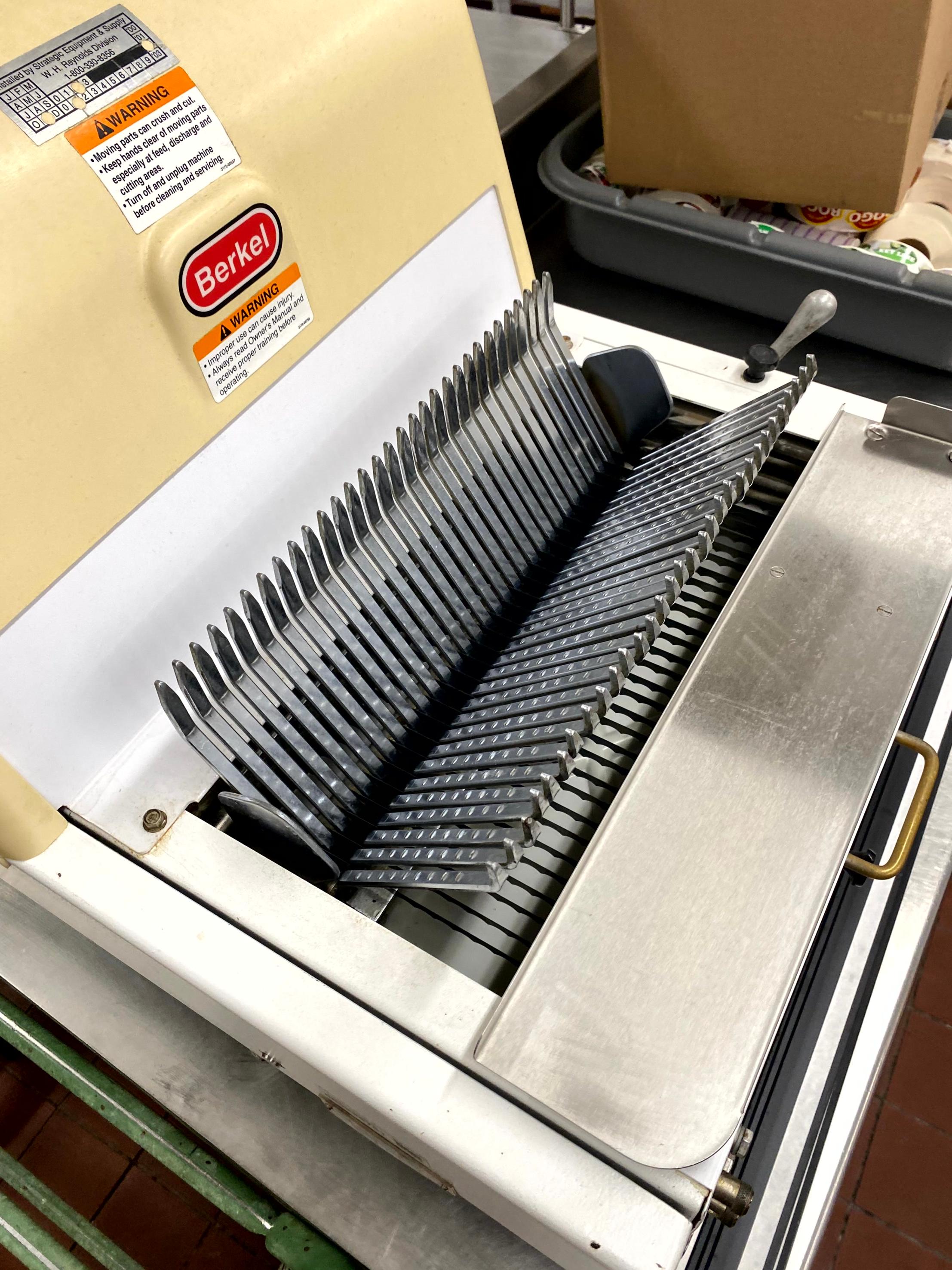 BERKEL BREAD SLICER