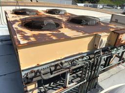 MCQUAY FOUR FAN ROOFTOP CONDENSING UNIT