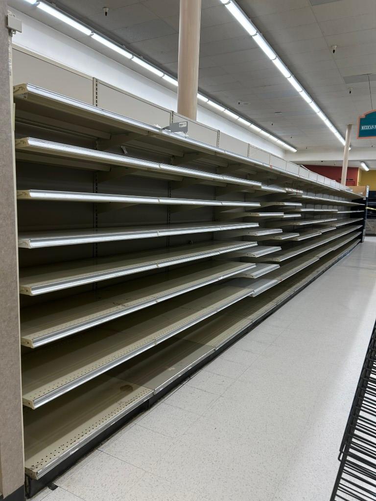 52FT OF MADIX WALL SHELVING