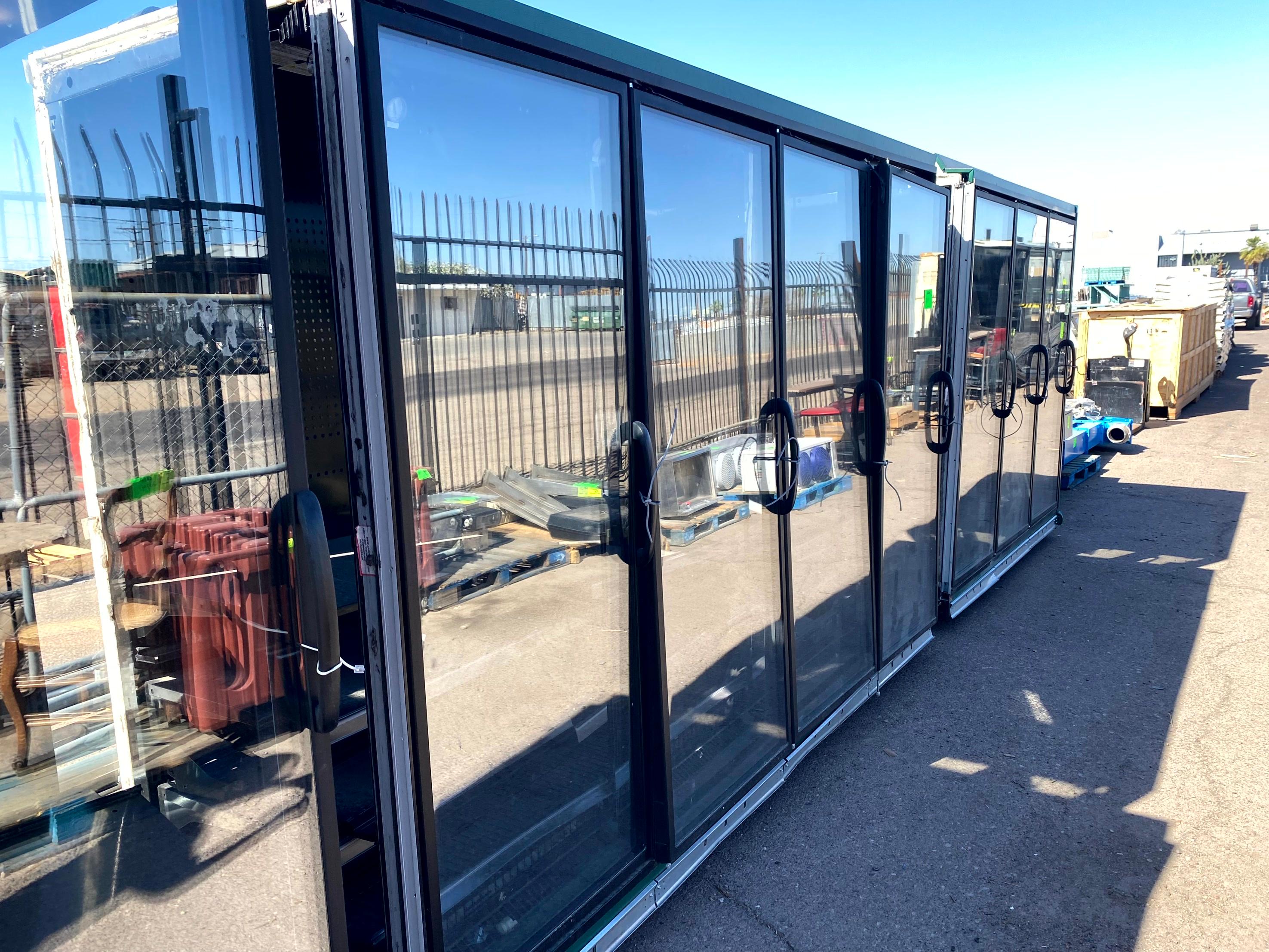 1 DOOR RUN OF 2019 HUSSMANN MEDIUM TEMPS