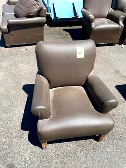 ARM CHAIR