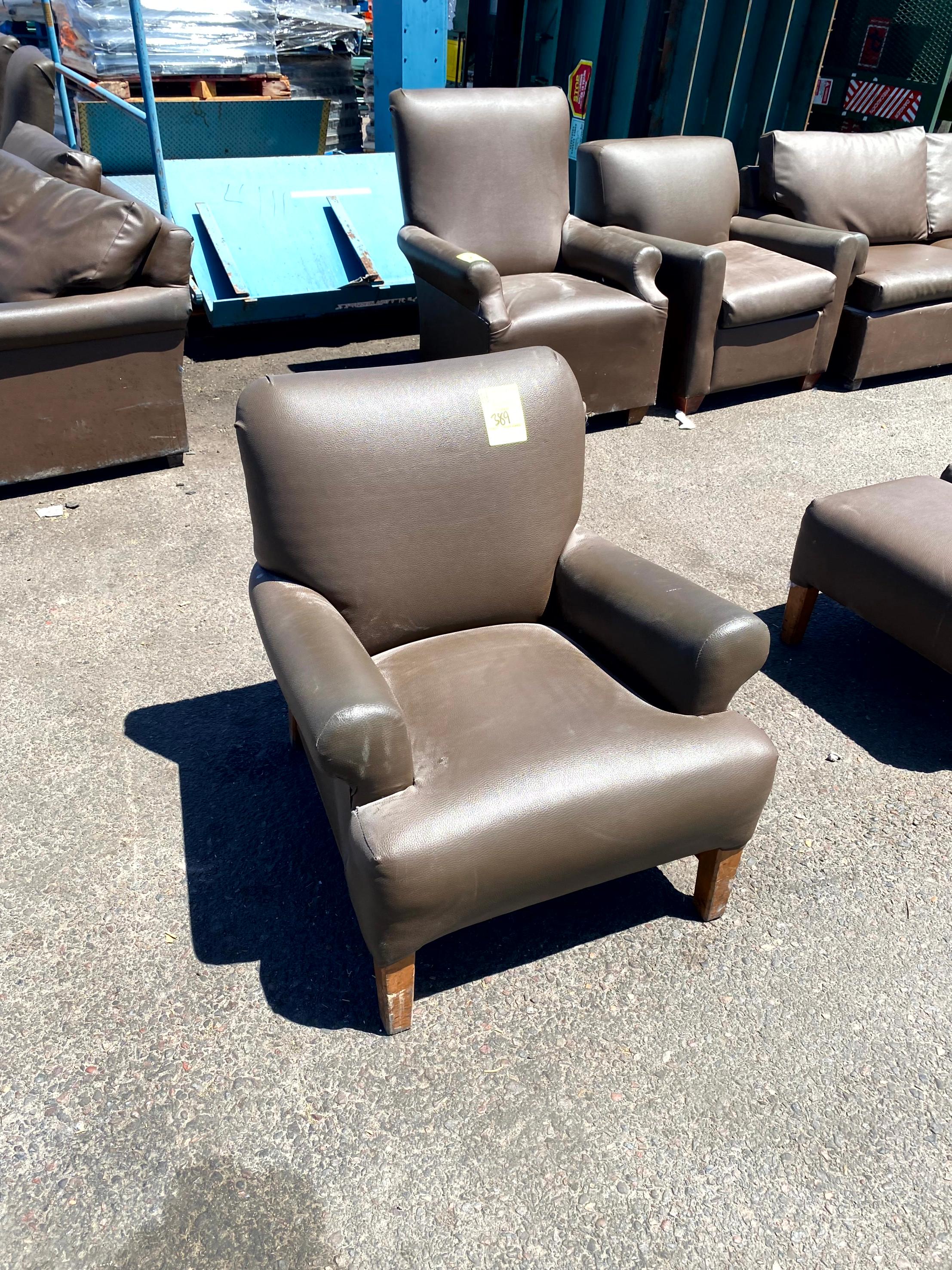 ARM CHAIR