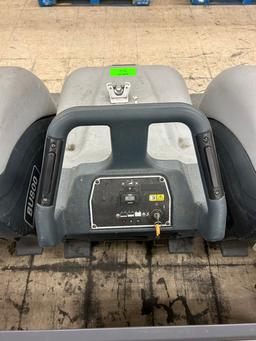 ADVANCE BU800 FLOOR BURNISHER
