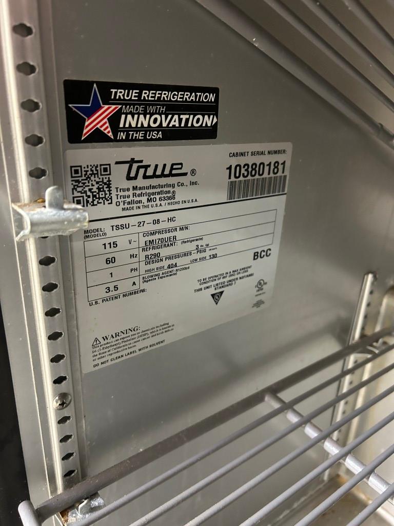 TRUE NATURAL REFRIGERANT 27IN PREP TABLE