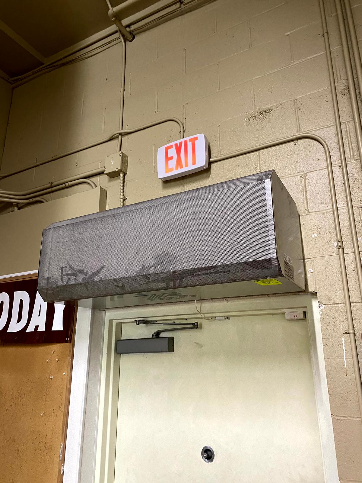 POWERED AIRE AIR CURTAIN