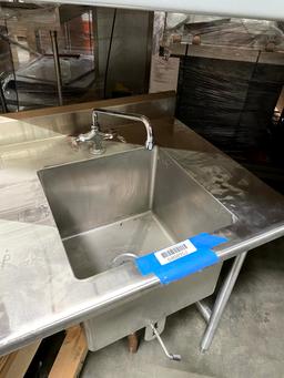 STAINLESS STEEL TABLE