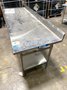 STAINLESS STEEL TABLE