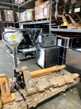 NEW GLOBAL 5000LBS MANUAL PALLET JACK
