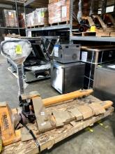 NEW GLOBAL 5000LBS MANUAL PALLET JACK